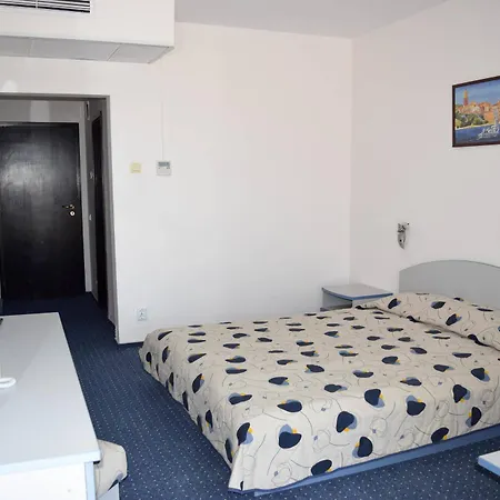 Sineva Park Hotel