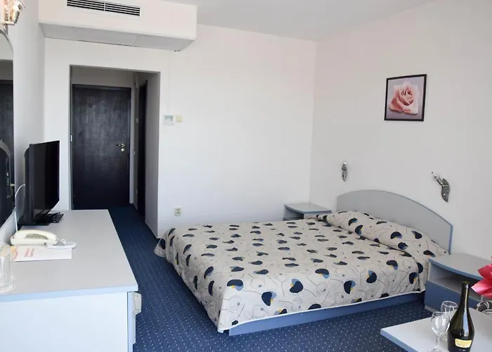 Sineva Park Hotel Święty Włas