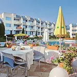 Sineva Park 4*