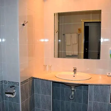 Хотел Sineva Park 4*