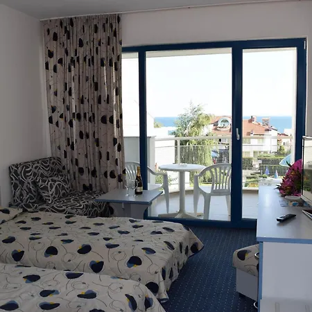 Sineva Park 酒店 4*