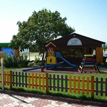 Хотел Sineva Park 4*