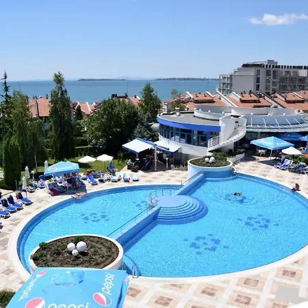 Хотел Sineva Park 4*