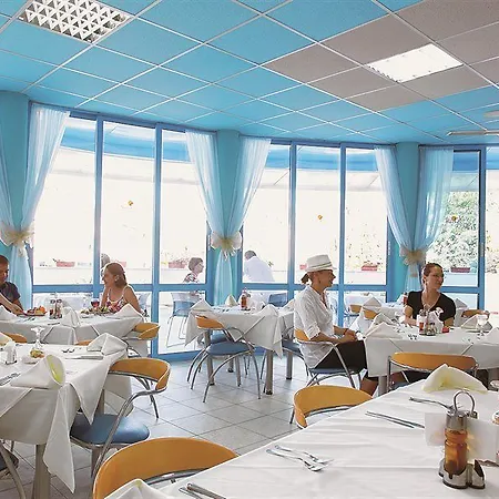 Sineva Park 酒店 圣弗拉斯